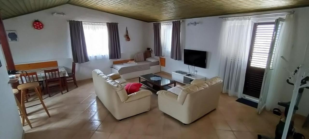 House Elan Apartment Kornic Ngoại thất bức ảnh